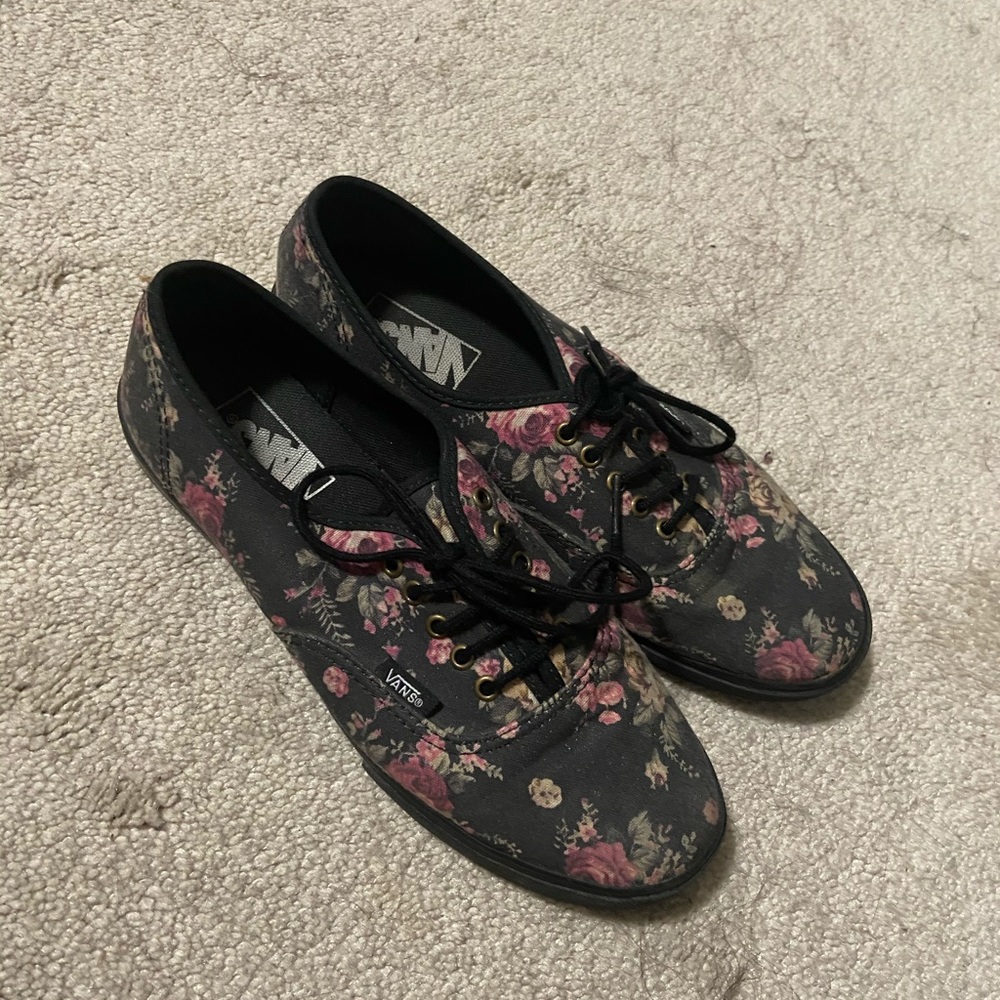 Vans - Picture 4 of 4